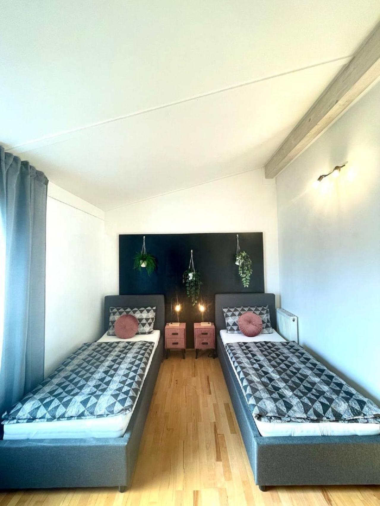 Geraeumiges Ferienhaus In Koblenz Кобленц Екстер'єр фото