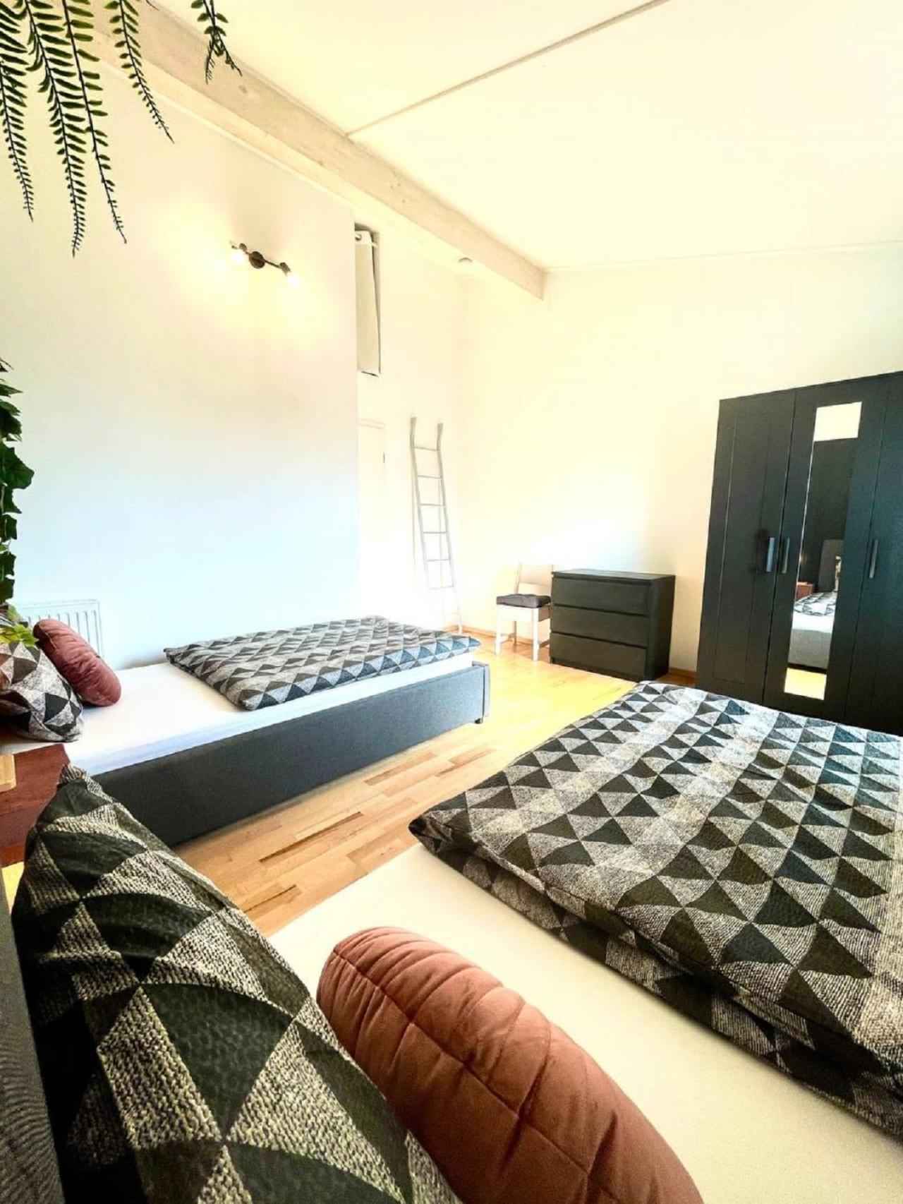 Geraeumiges Ferienhaus In Koblenz Кобленц Екстер'єр фото